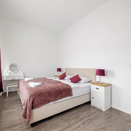 Globo Hostel Szybenik