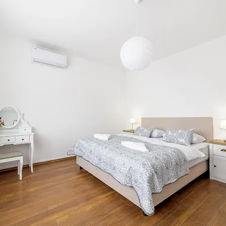 Globo Hostel Sibenik